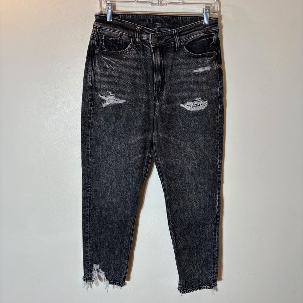 American Eagle Highest Rise Mom Jeans Womens 6 Short Black Distressed